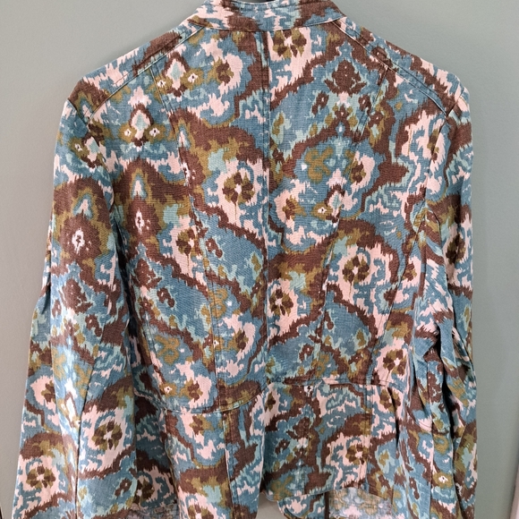 Signature Jacket. Linen Jacket. Great Over Linen Outfit Or With White Jeans.. - Picture 3 of 8